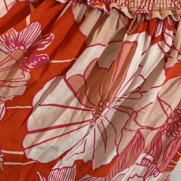 C&C California Red & Pink Floral Cropped Tank - Picture 2 of 8